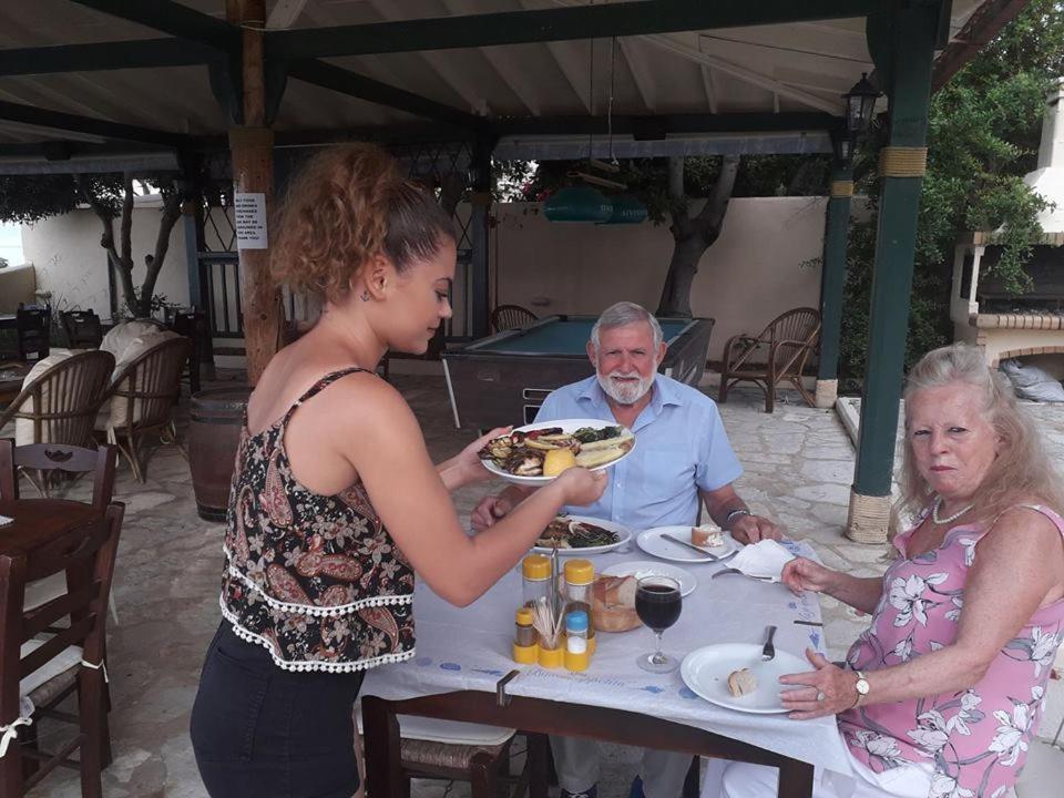 Akti Panela Beach Hotel カボス エクステリア 写真